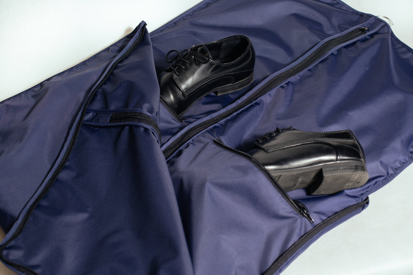 Navy blue BUSINESS suit bag